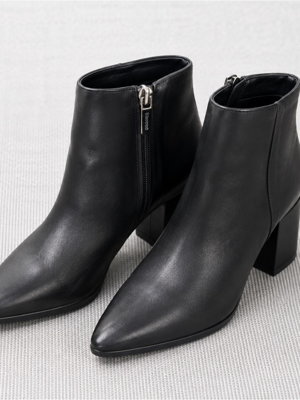 Blondo Tasel Waterproof Black Leather Ankle Booties Size 8.5
